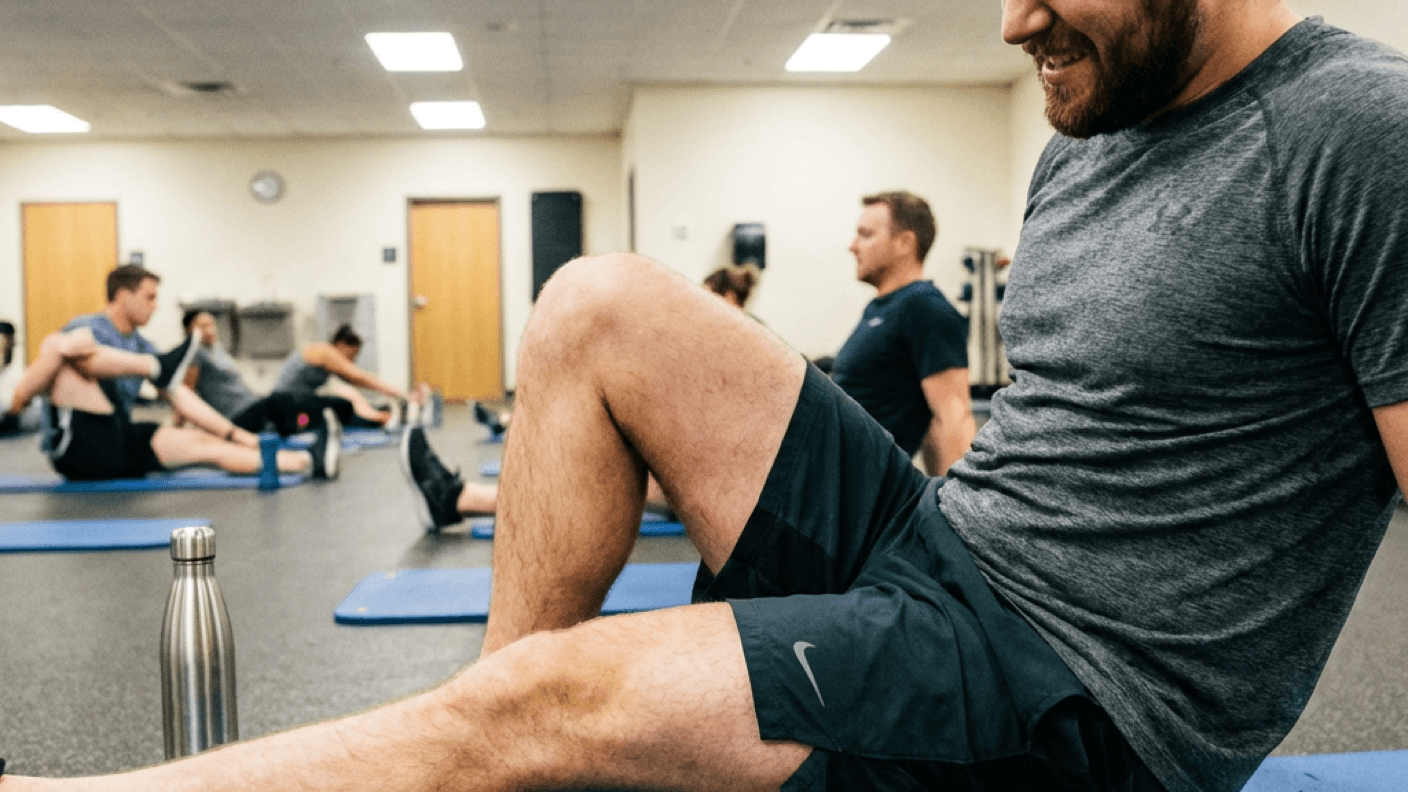 Foam Rolling vs Stretching: Which Is Better for Recovery?